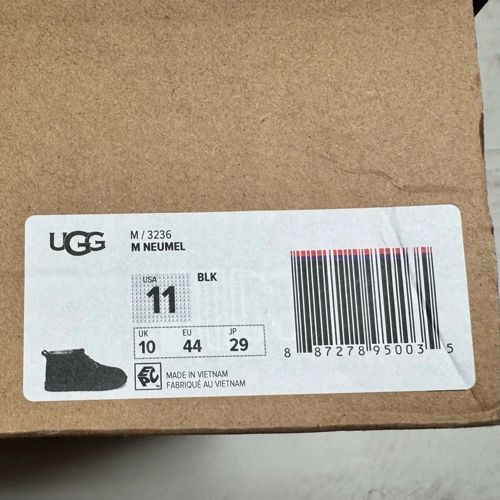 UGG stylish warm